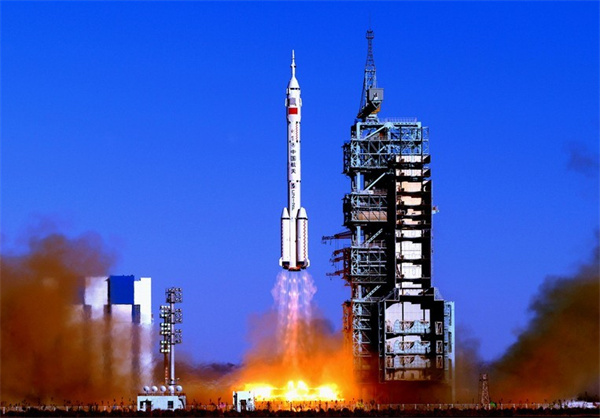 1958年，祁連山牌水泥用于澆筑 酒泉衛(wèi)星發(fā)射基地發(fā)射塔架-圖片來源網(wǎng)絡(luò).jpg